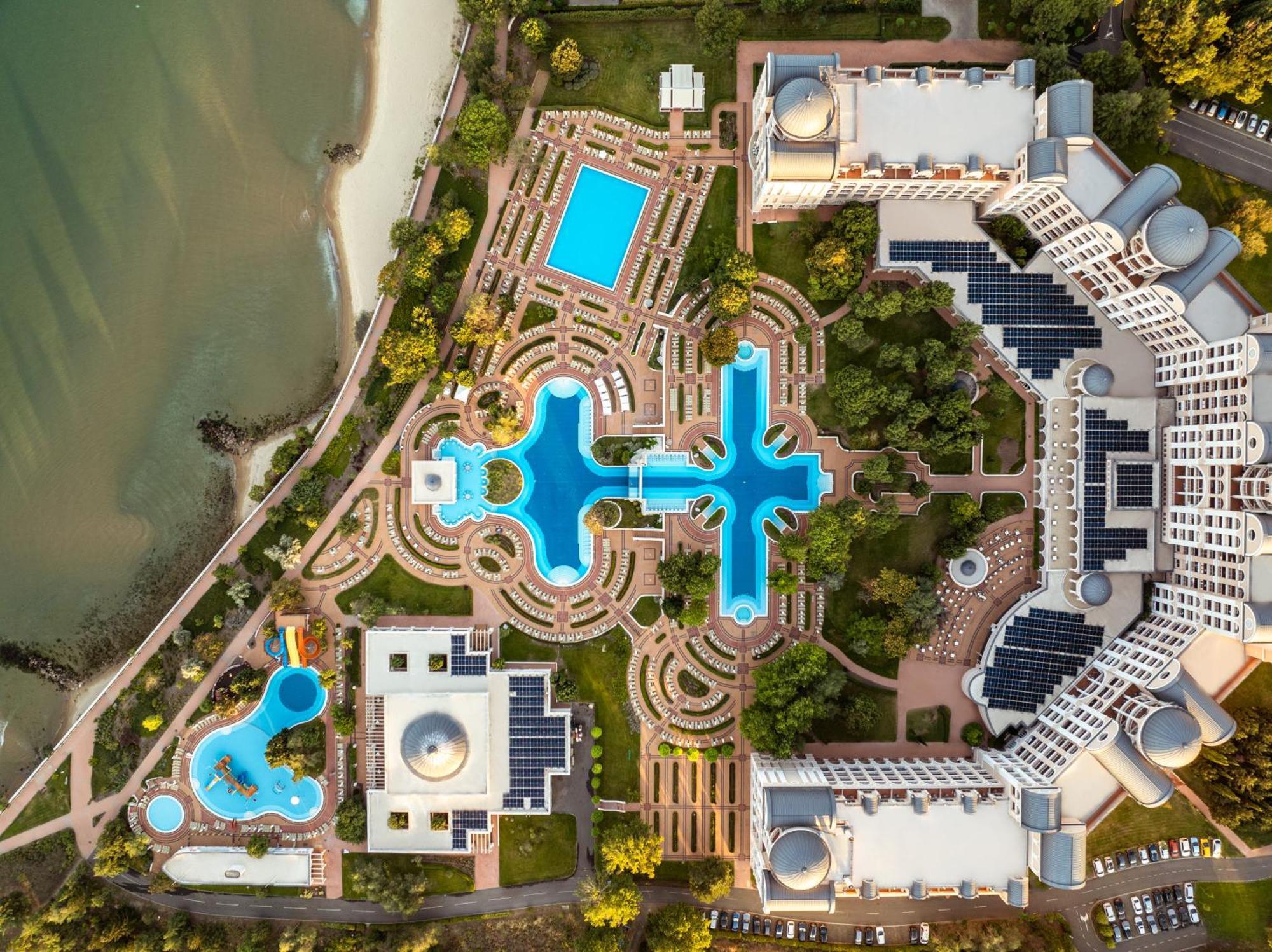 Dreams Sunny Beach Resort And Spa Ngoại thất bức ảnh Aerial view of the resort
